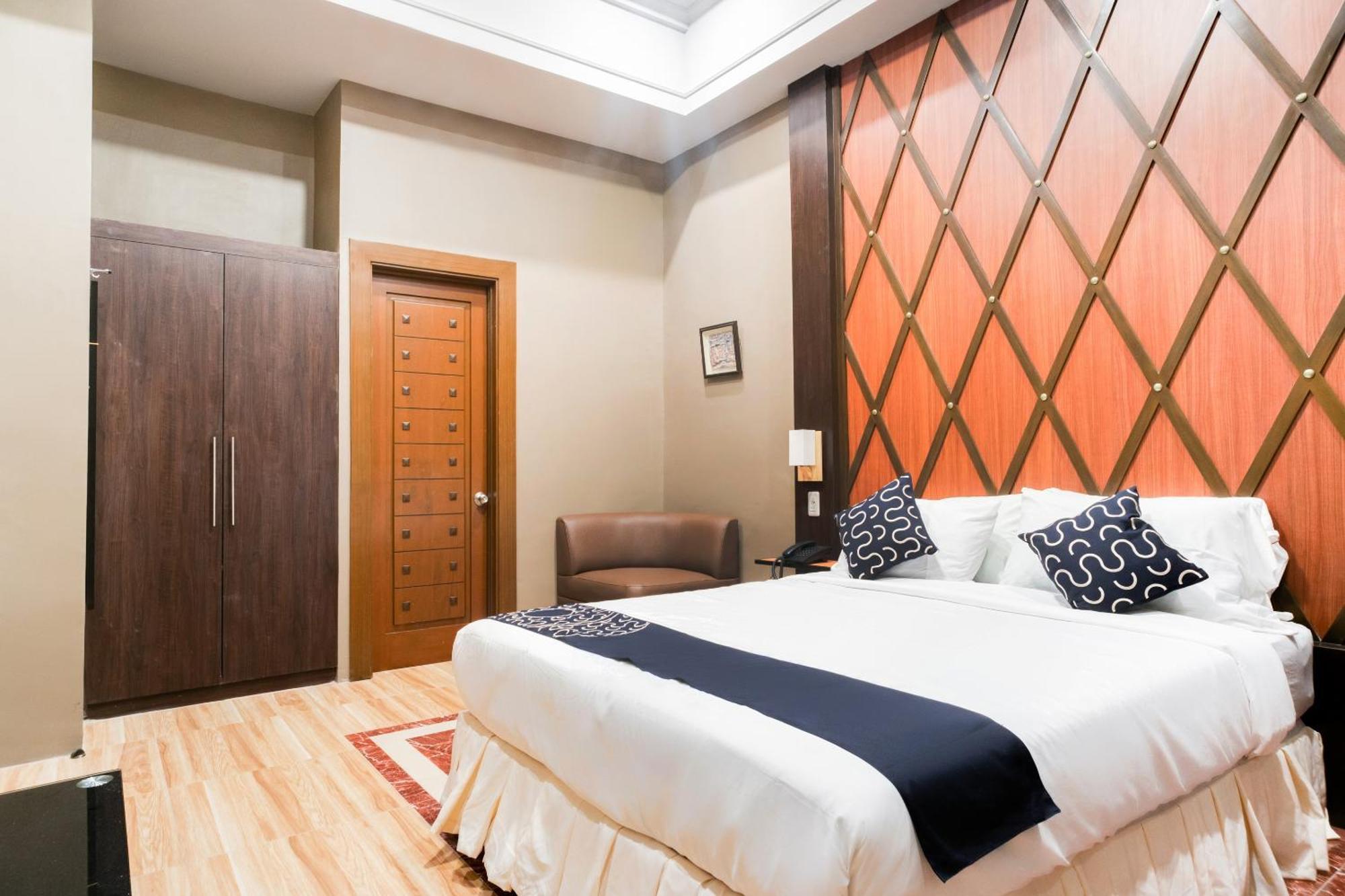 Capital O 460 World Palace Hotel Davao Экстерьер фото